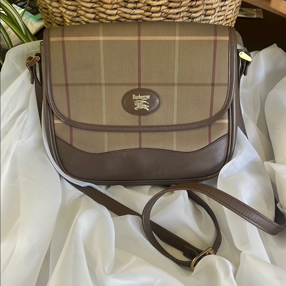 Burberry Brown Plaid Women's Bag vintage great condition